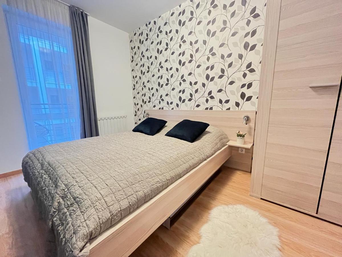 Corvin Pearl Deluxe Lägenhet Budapest Exteriör bild